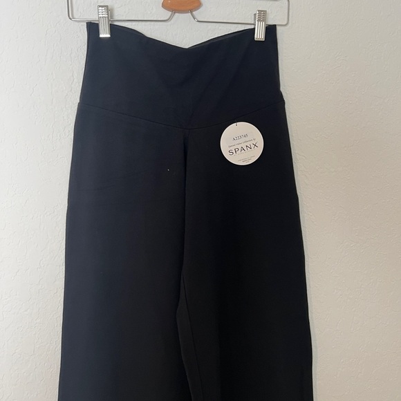 SPANX Ath-Leisure Active Full Leg Pants - Picture 3 of 10